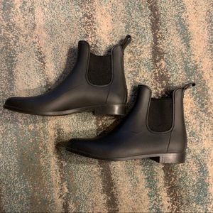 Chelsea-style Rain Boots